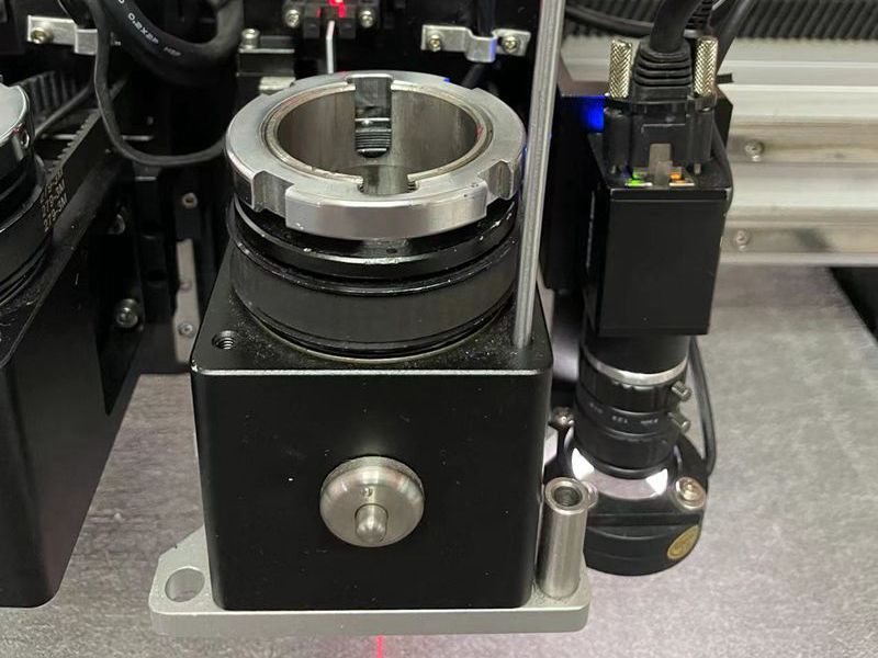 C卡安装气动枪头到设备上